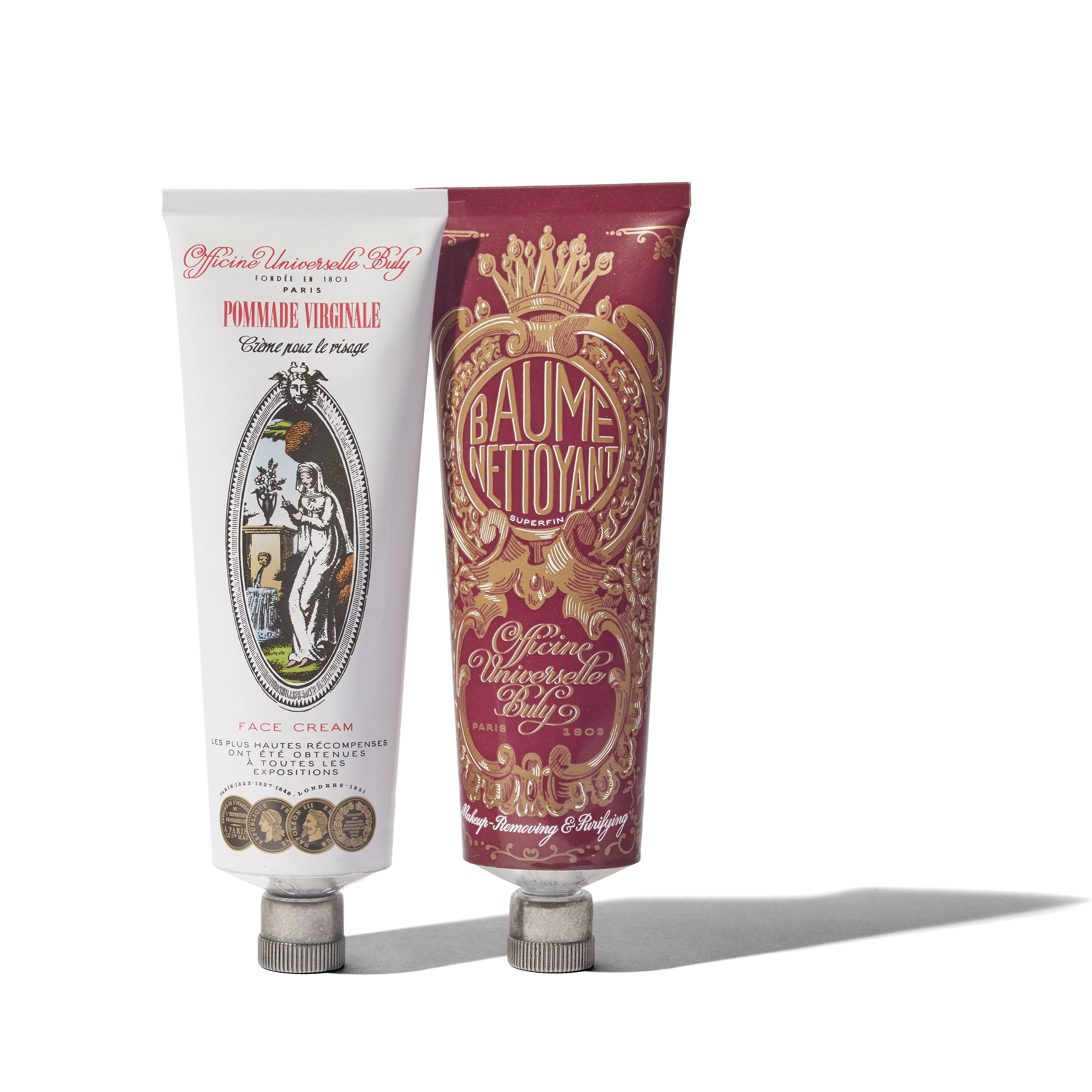 赤と白に包まれて