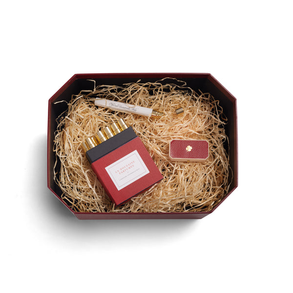 赤に魅せられて – Officine Universelle Buly - Japan