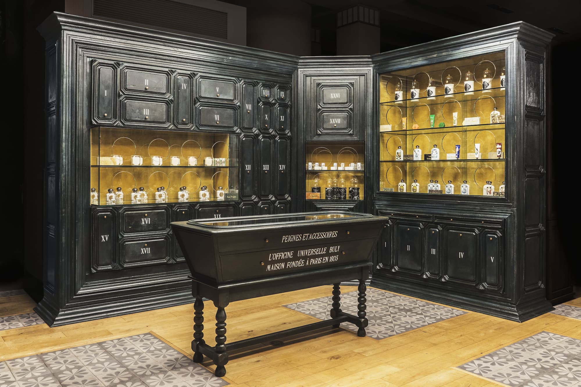 香水の巧みな纏い方 – Officine Universelle Buly - Japan