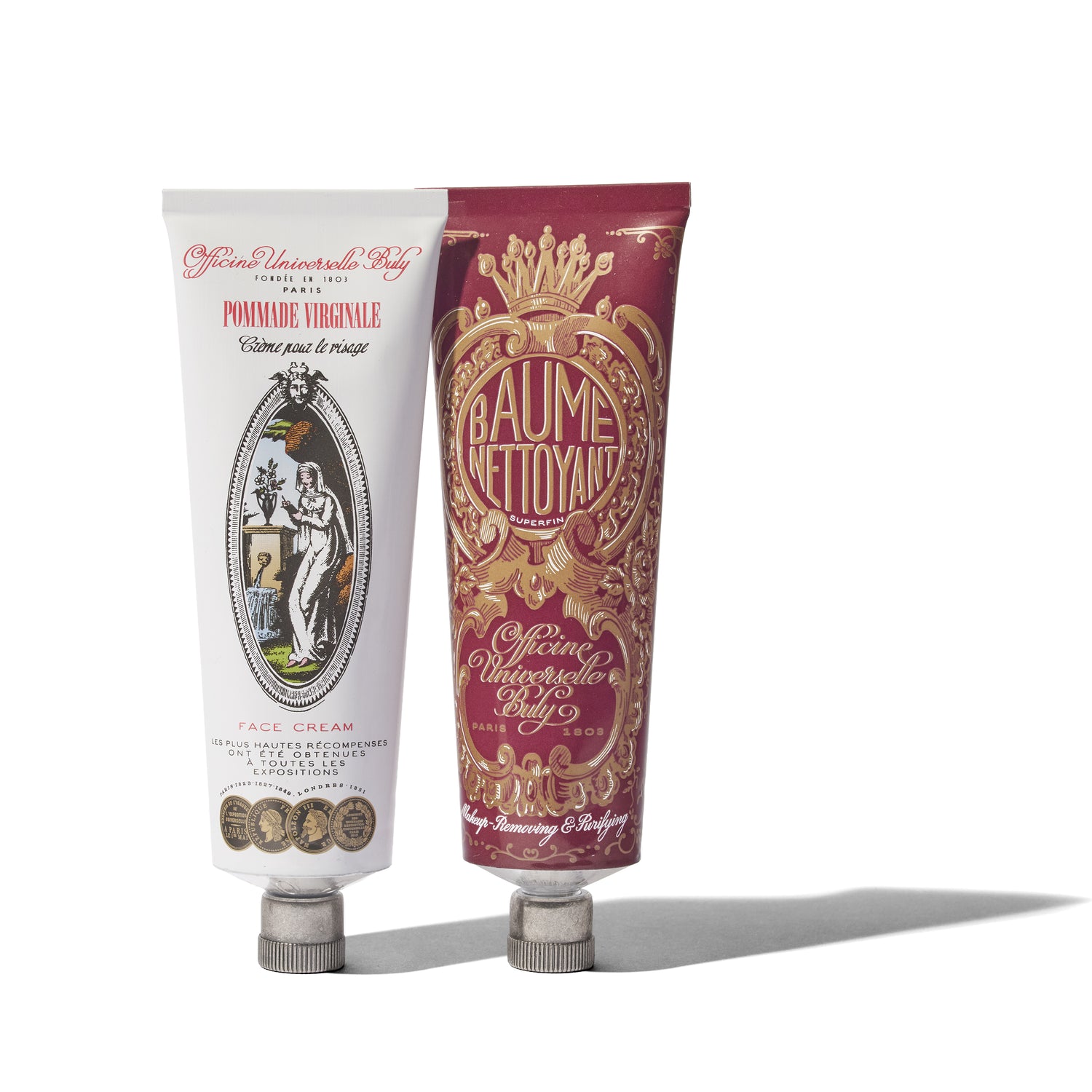 赤と白に包まれて